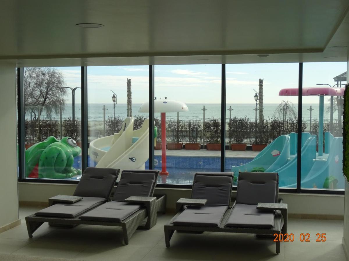Teemo Beach Apartment, Alezzi Beach Resort Нэводари Экстерьер фото